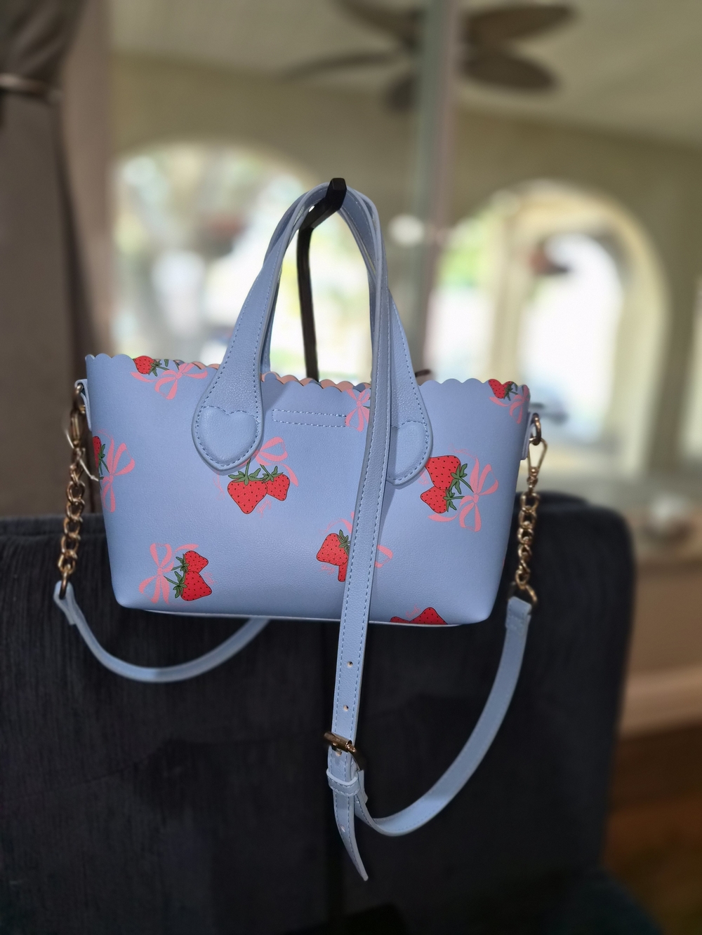 Juicy Couture Blue Strawberry Scallop Tote with Heart Coin Pouch - Picture 4 of 8